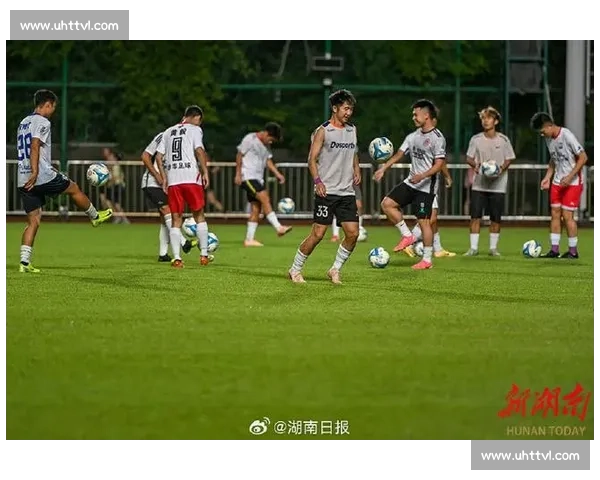 “湘小超” 燃情武冈!湖南省第六届中学生运动会足球赛激战正酣 “湘小超” 燃情武冈!湖南省第六届中学生运动会足球赛激战正酣